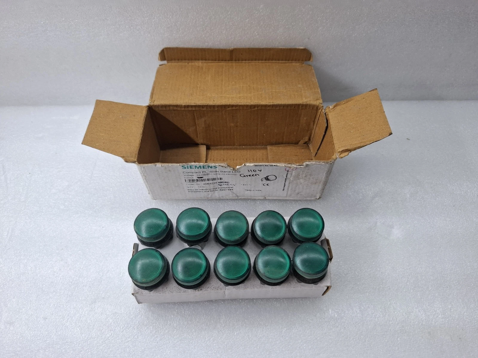 LOT OF 10PCS SIEMENS COMPACT PL WIDE BAND LED GREEN